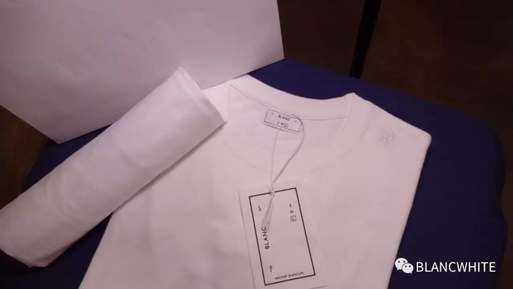 普通tshirt怎样穿更时尚,t-shirt怎么样才能潮流