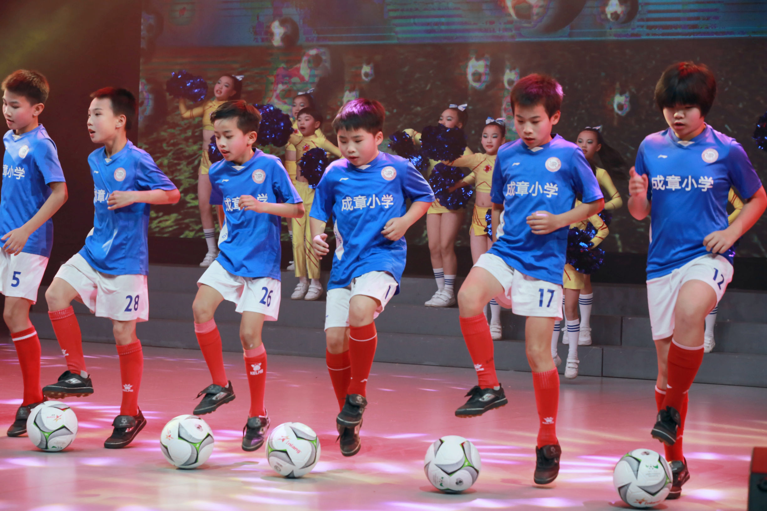 少年足球秀表演,足球秀表演