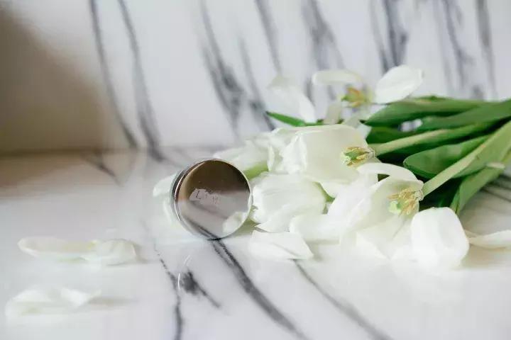 全球最好用的10款润唇膏,推荐大家几款润唇膏巨好用