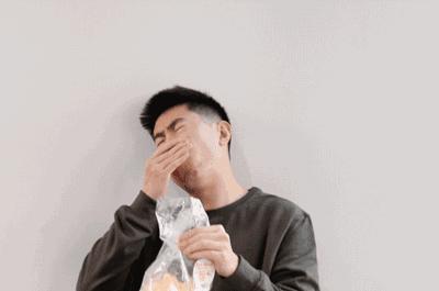 东南亚最好吃的虾片牌子,新加坡餐厅里的虾片