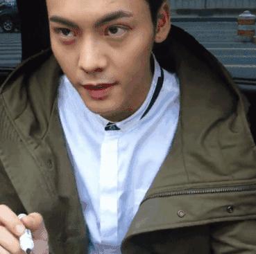 男生眉毛怎么修剪变帅气,男生眉毛如何变得好看