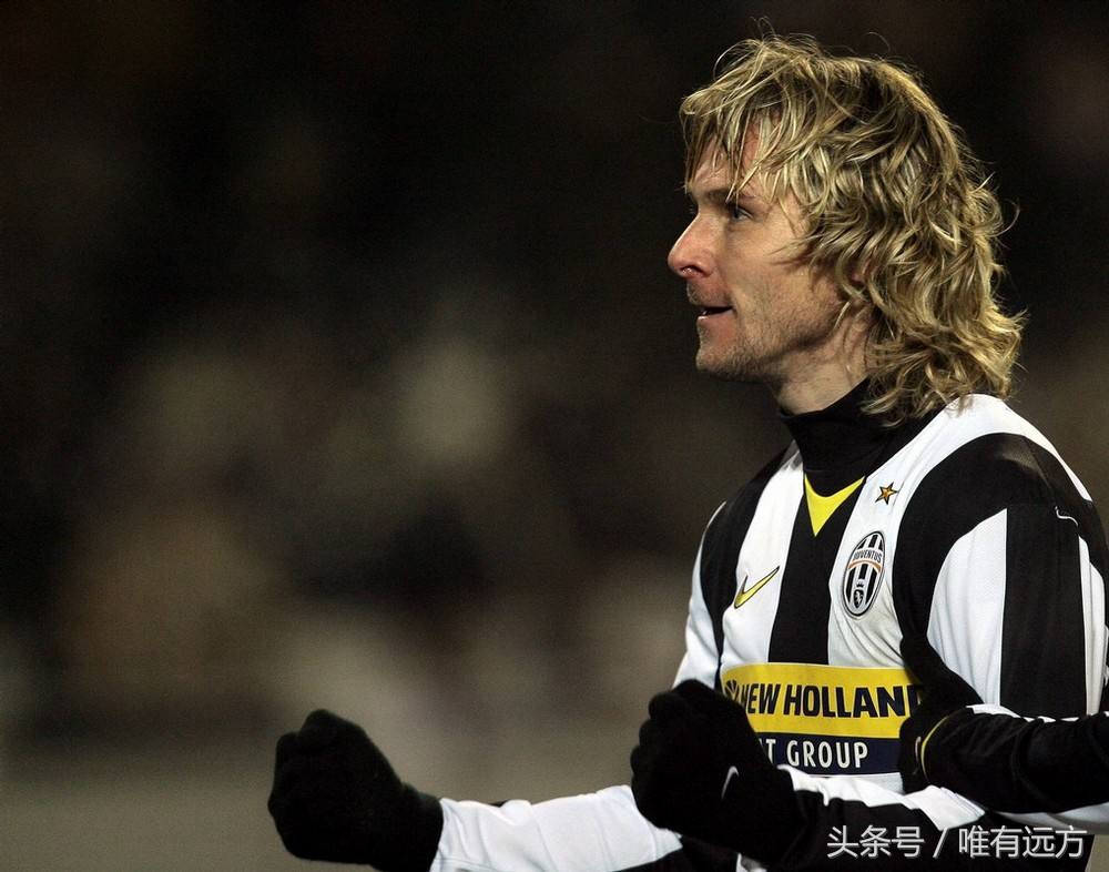 天下足球催泪文案青春凯旋,天下足球催泪文案罗纳尔迪尼奥