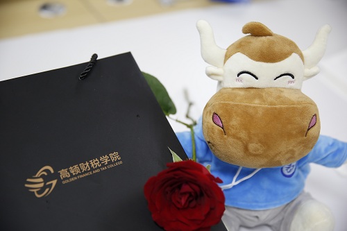 财会大学生如何才能脱颖而出？拥有一张过硬的证书很重要！