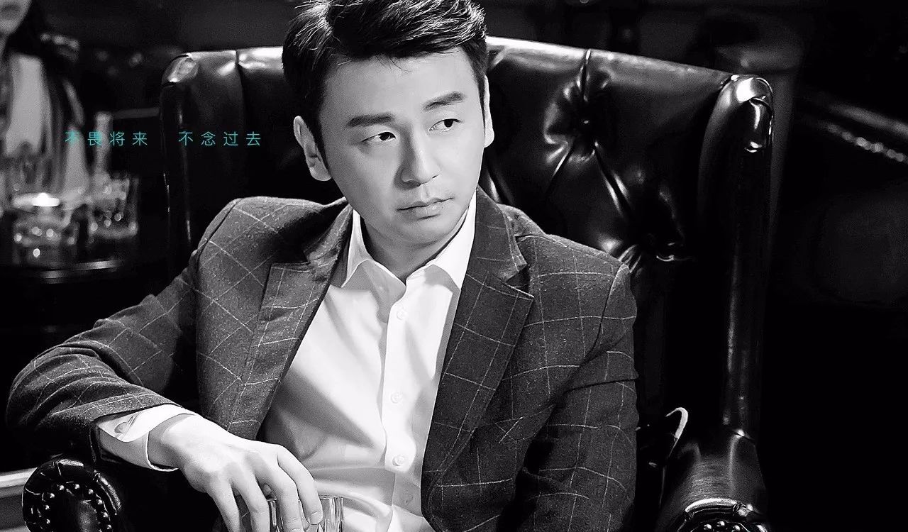 雷佳音最好看的皮囊千篇一律,雷佳音年轻时的颜值巅峰