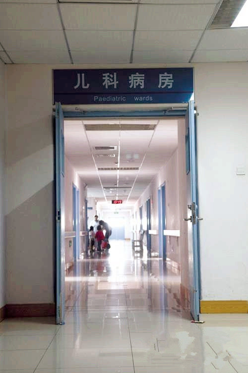 4个月宝宝咳嗽妈妈吃药有用吗,4个月宝宝咳嗽妈妈吃药管用吗