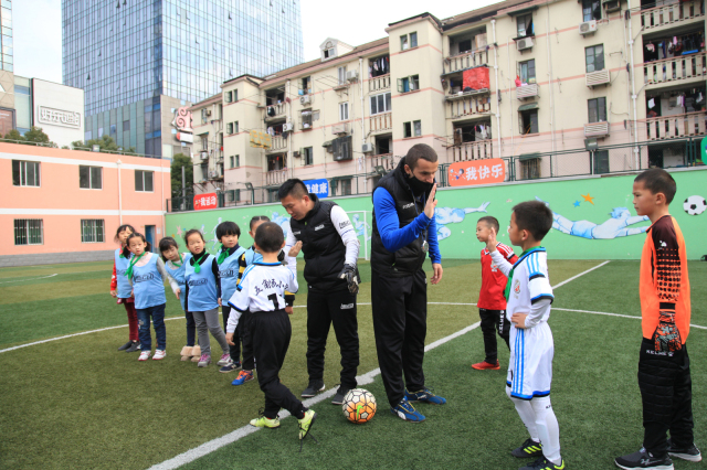 中国大力发展校园足球政策,国家对校园足球有什么规定和战略