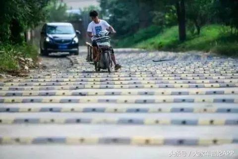 减速带的正确姿势,减速带的正确操作方法