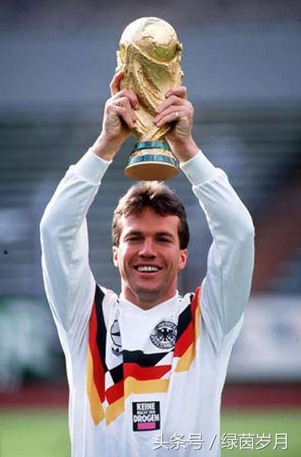 足球新手入门基本知识防守,足球四个中后卫打法和思路