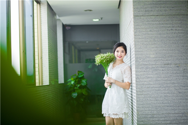 小婶子多年的秘密,无意间被我发现了