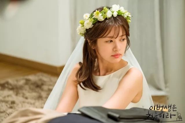 《了不起的麦瑟尔夫人》用的口红竟然只要59元？！｜妆好看