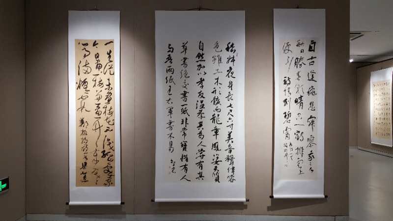 韩煜书法展在中国,韩煜和他的书法创作团队