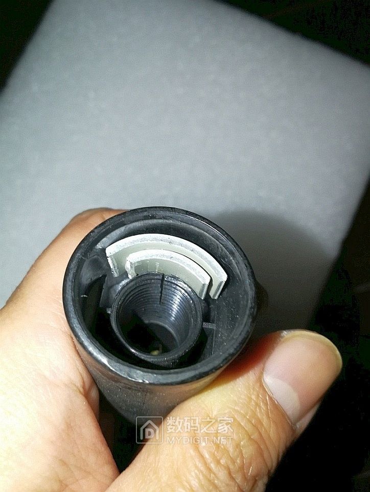 雨伞可以自动修复吗,雨伞可以用自喷漆吗