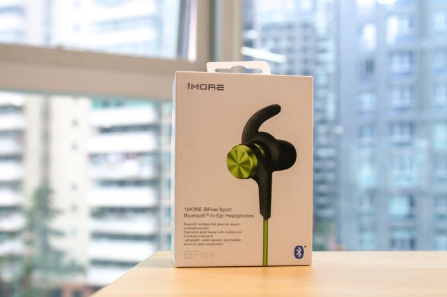 1moreiBfreePlus试玩:经典升级,让iPhone支持高清蓝牙音质