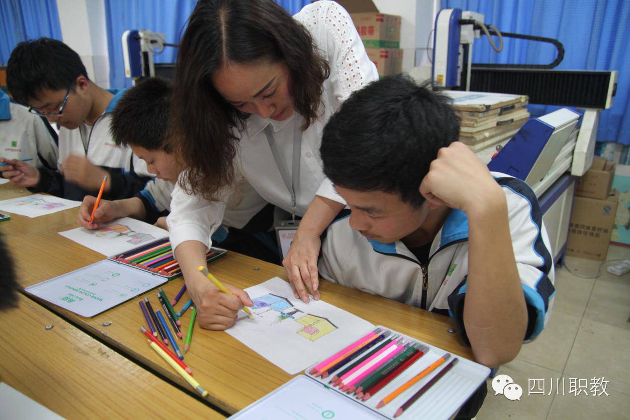 中学生也有“比如世界”了！|全省首个普职融通职业体验训练营在蓉开营