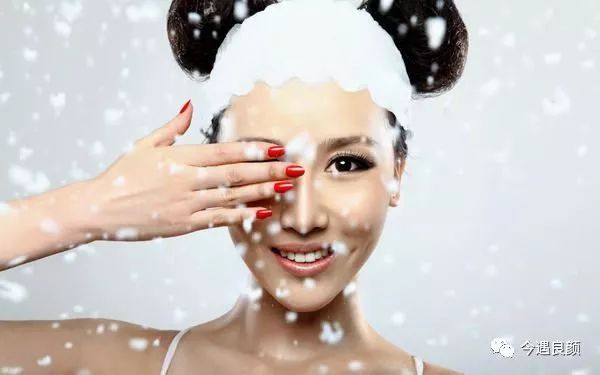 如何减少化妆品过敏，不再受到伤害？