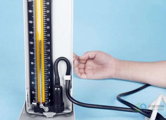 鱼跃台式血压计使用方法,手把手教你台式血压计