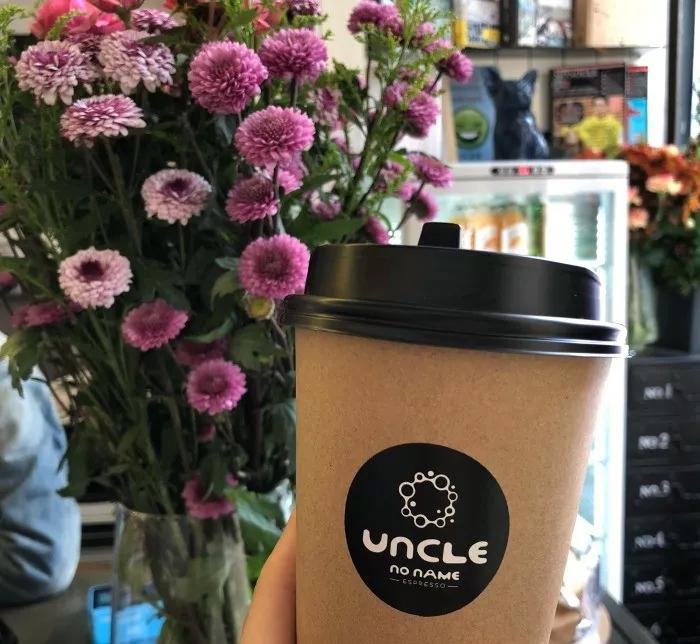 水果店咖啡、菜场咖啡、看魔都这些小窗咖啡店肉搏星爸爸！