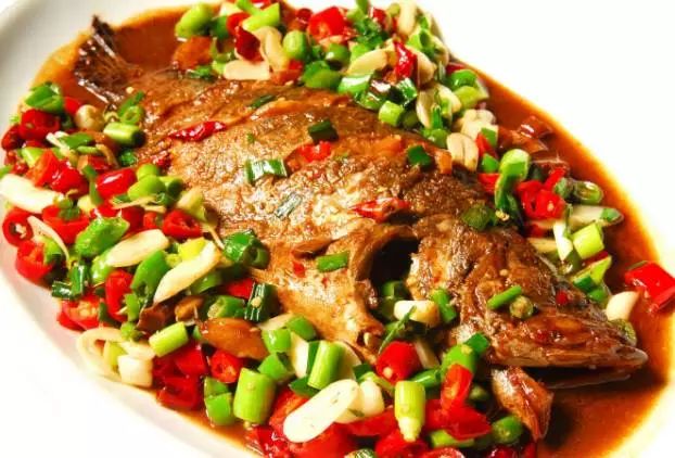 宏村和歙县古城哪个更好,歙县古城和宏村哪个更值得去