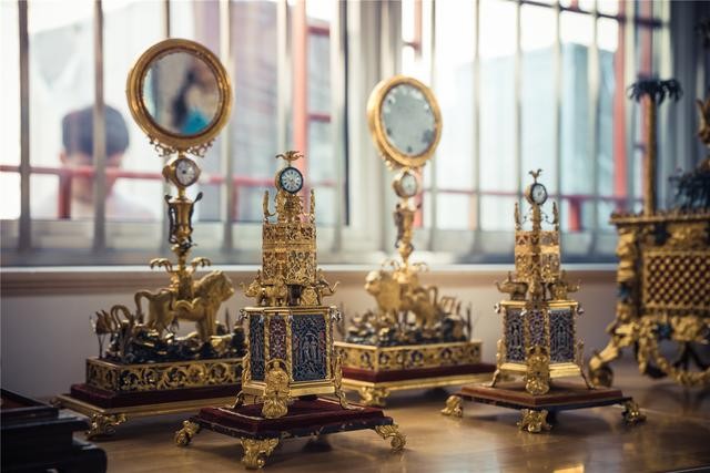 撒币过后芝士超人变现，红旗换标2018.01.08-14这周发生了什么？