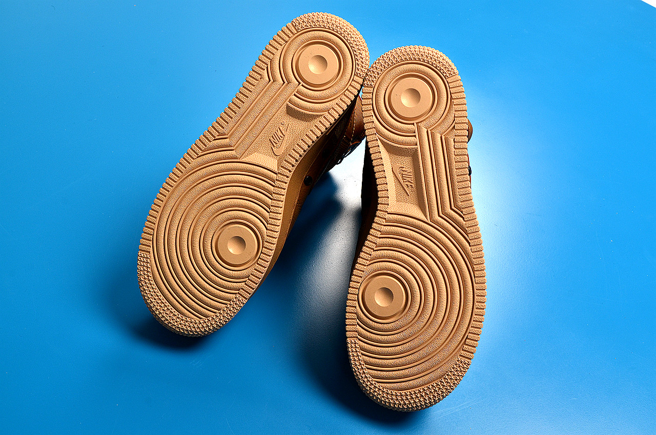 nikeairforce假鞋与真鞋区别,假nikeairforce1react白蓝