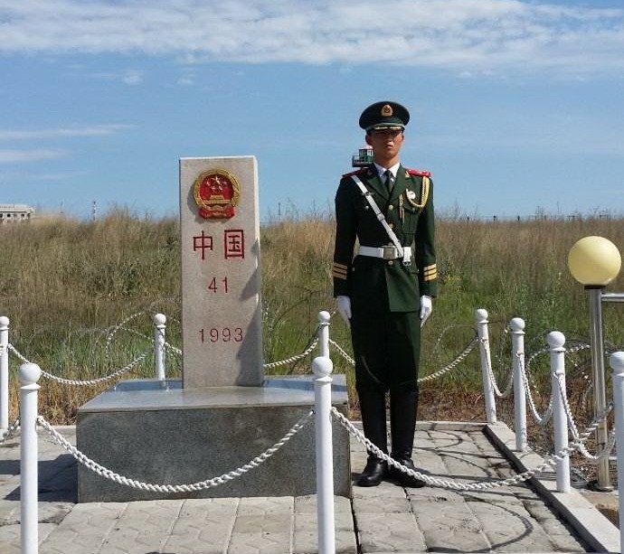 为了看一场正宗俄罗斯热舞表演，我们千里迢迢地来到了满洲里