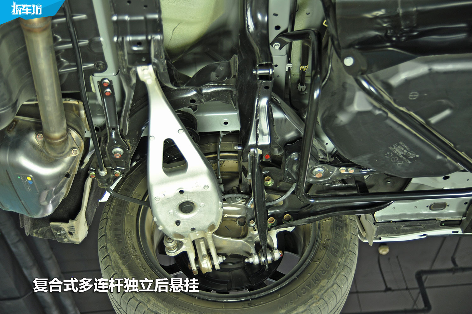 大冰块拆解本田冠道视频,本田urv与冠道对比拆解