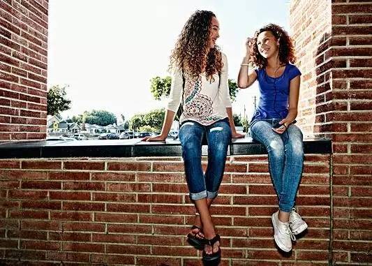 高中去英国留学多少钱,高中去英国留学的条件