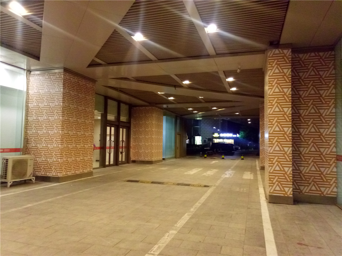 金立w2017翻盖手机价格,金立翻盖手机与三星哪个好