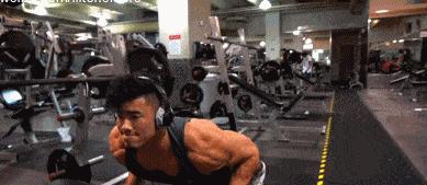 大强度胸肩训练教学上肢增肌必备,健身初学者胸背肩训练计划