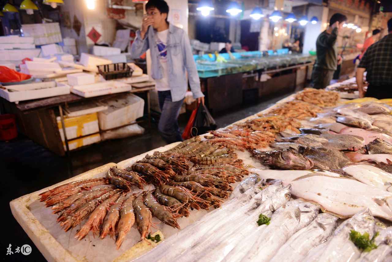 在海鲜市场揭露海鲜秘密,买海鲜小心被坑