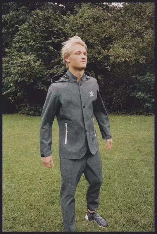 闪电鞋曝光!国内首家sneaker清洗保养专门店登入上海!