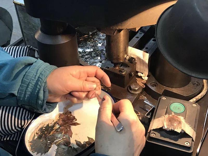 英雄归来的钢笔,英雄归来2010