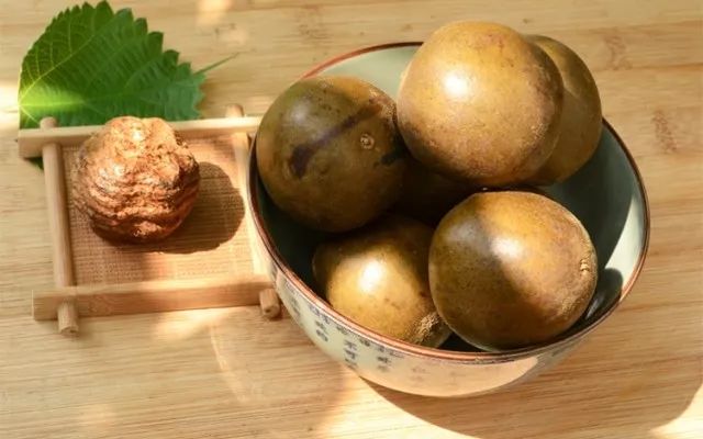 爱心助农滞销果变畅销果,爱心助农行水果滞销