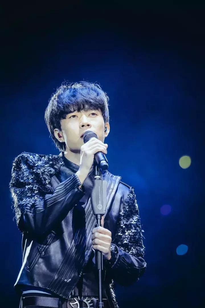 赵雷你莫走完整版dj,赵雷所有的繁华与我无关