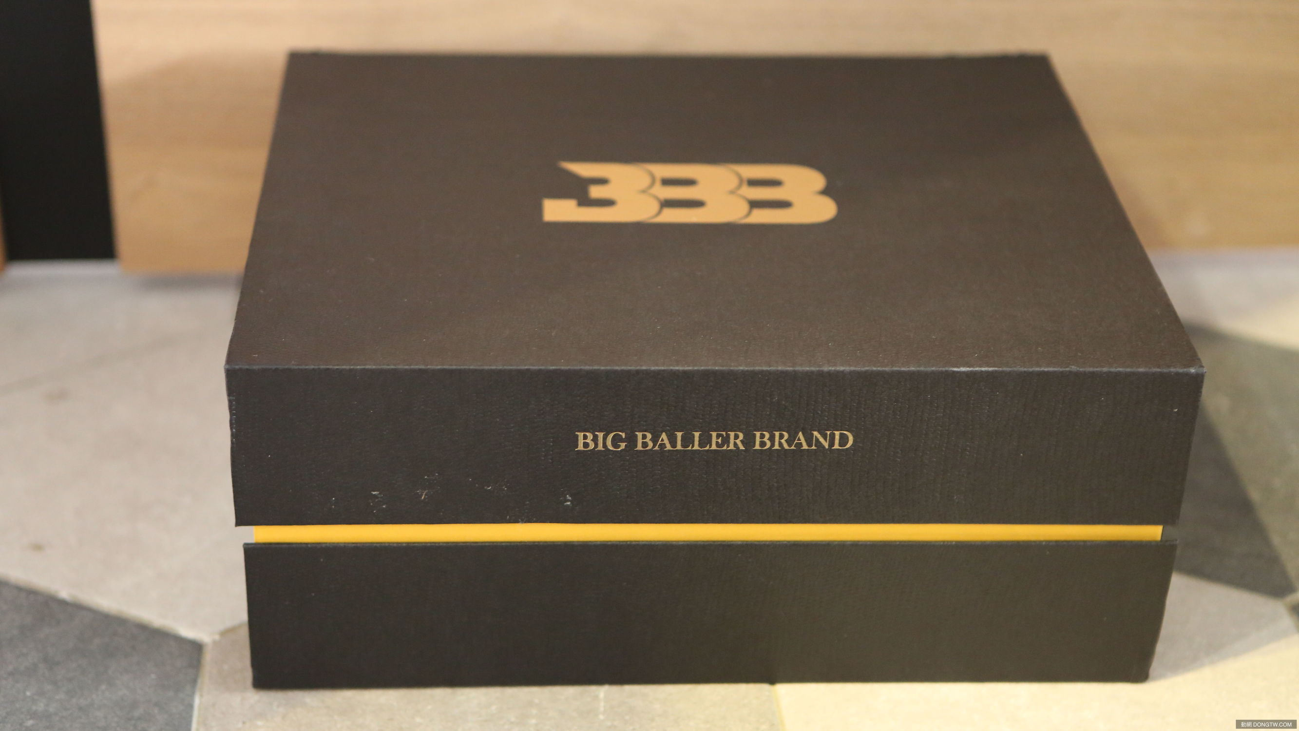 球哥签名鞋多少钱,球哥篮球鞋