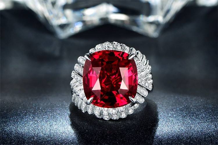 记住这些细节能保命,首饰的保养方法和注意事项