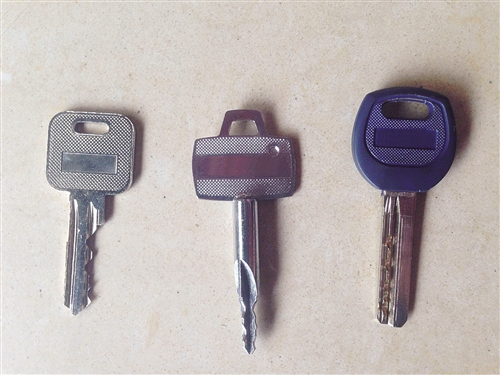 小偷3秒能打开智能锁,小偷3秒打开防盗门