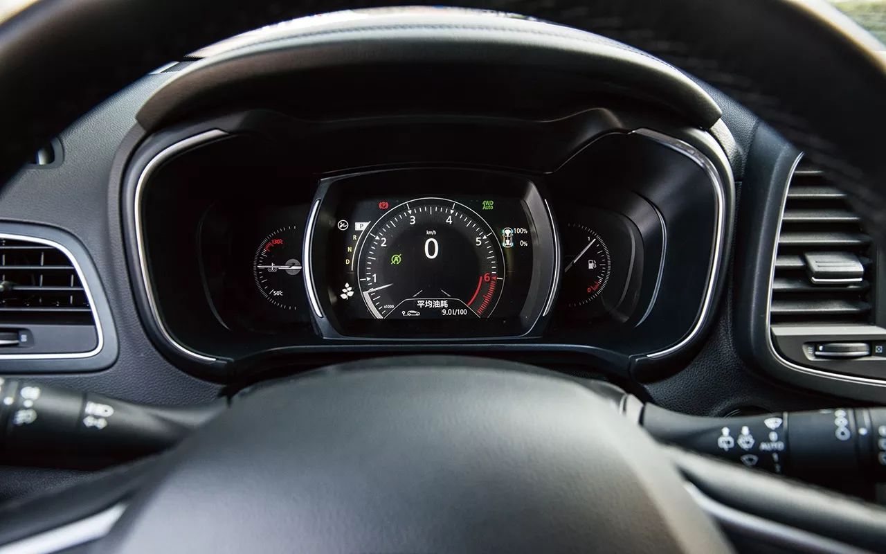 沉浸式体验雷诺科雷傲试驾,雷诺科雷傲试驾老司机