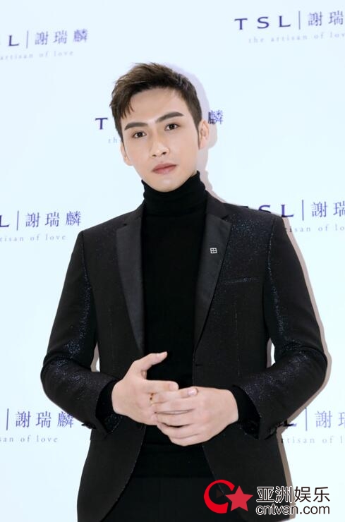 謝瑞麟“非凡工艺，潮流演绎”全国巡展郑州站闪耀启航