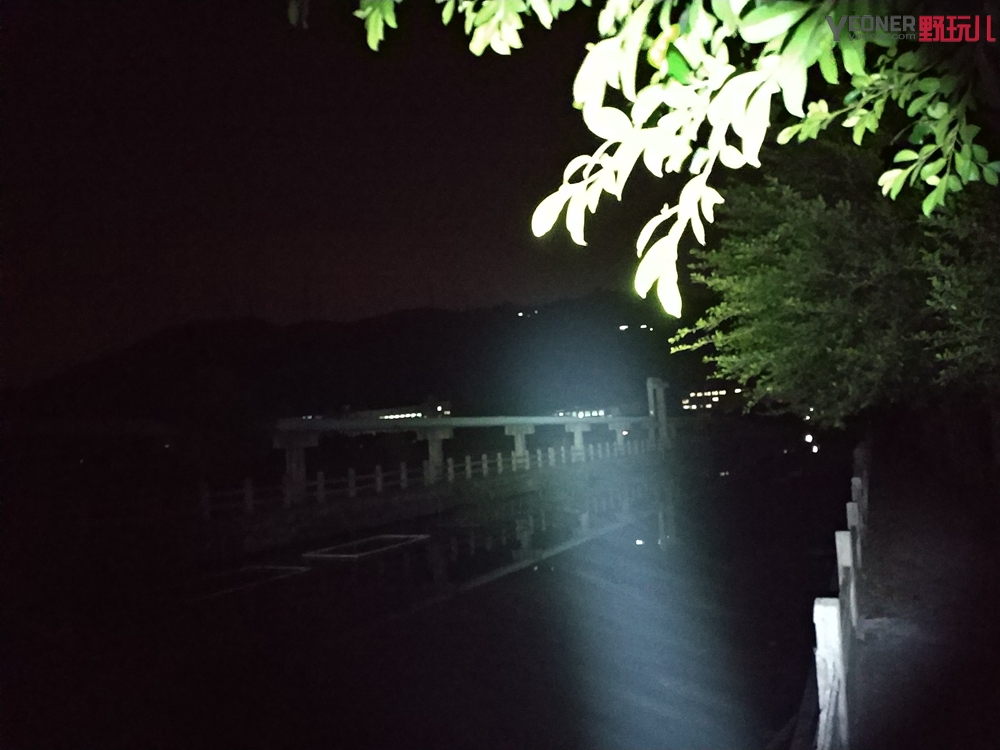 奈特科尔mh12v2和mh12se哪款好,奈特科尔mh10v2和mh12v2