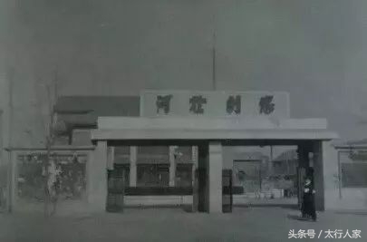 保定卫星图,保定外国语学校附近卫星图