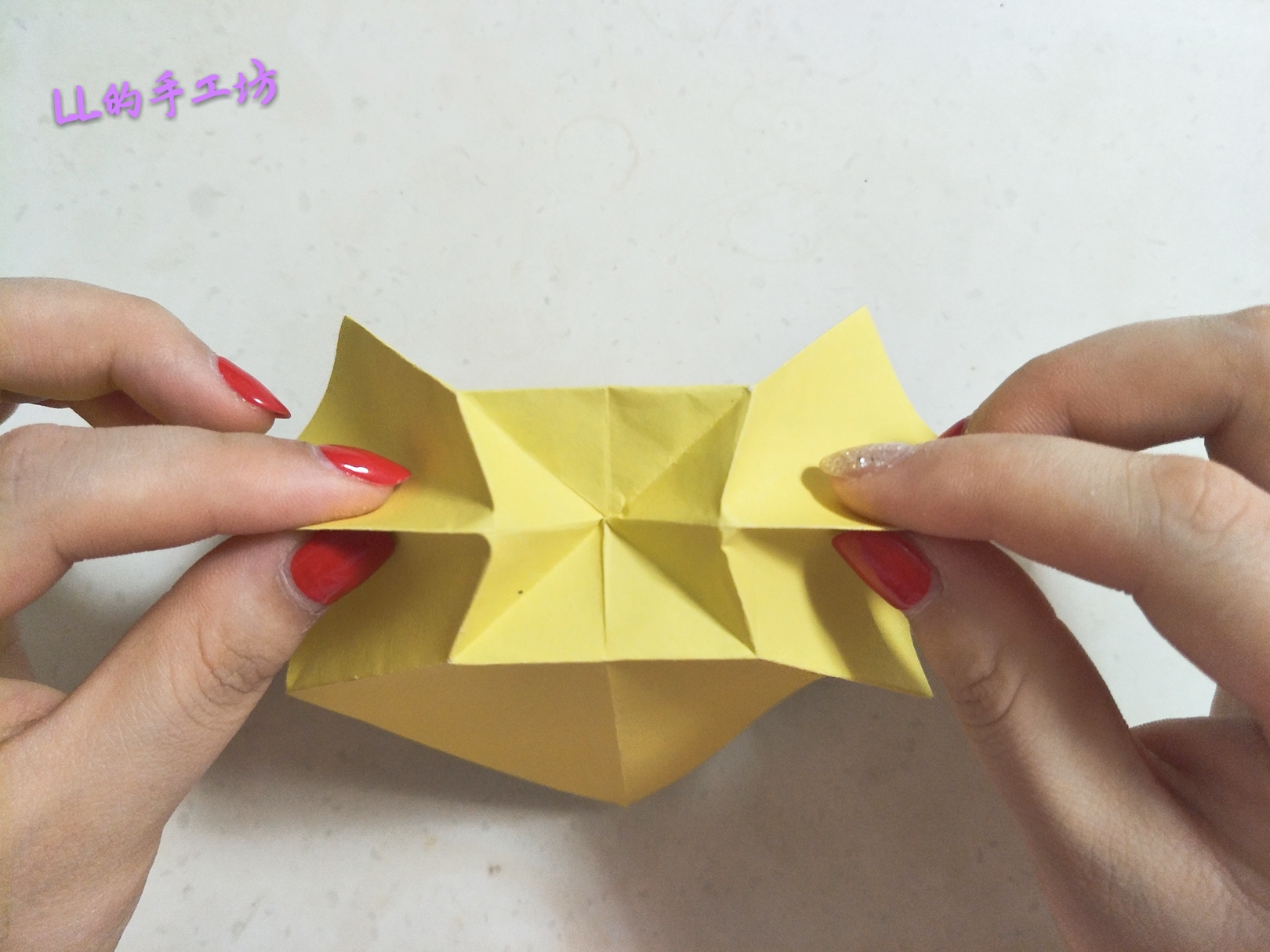 纸折的蝴蝶结教程,蝴蝶结怎么折出来简单又美丽