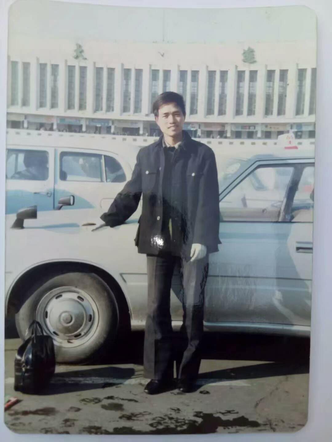 我第一次戴近视眼镜400度,我第一次感受到近视的感觉