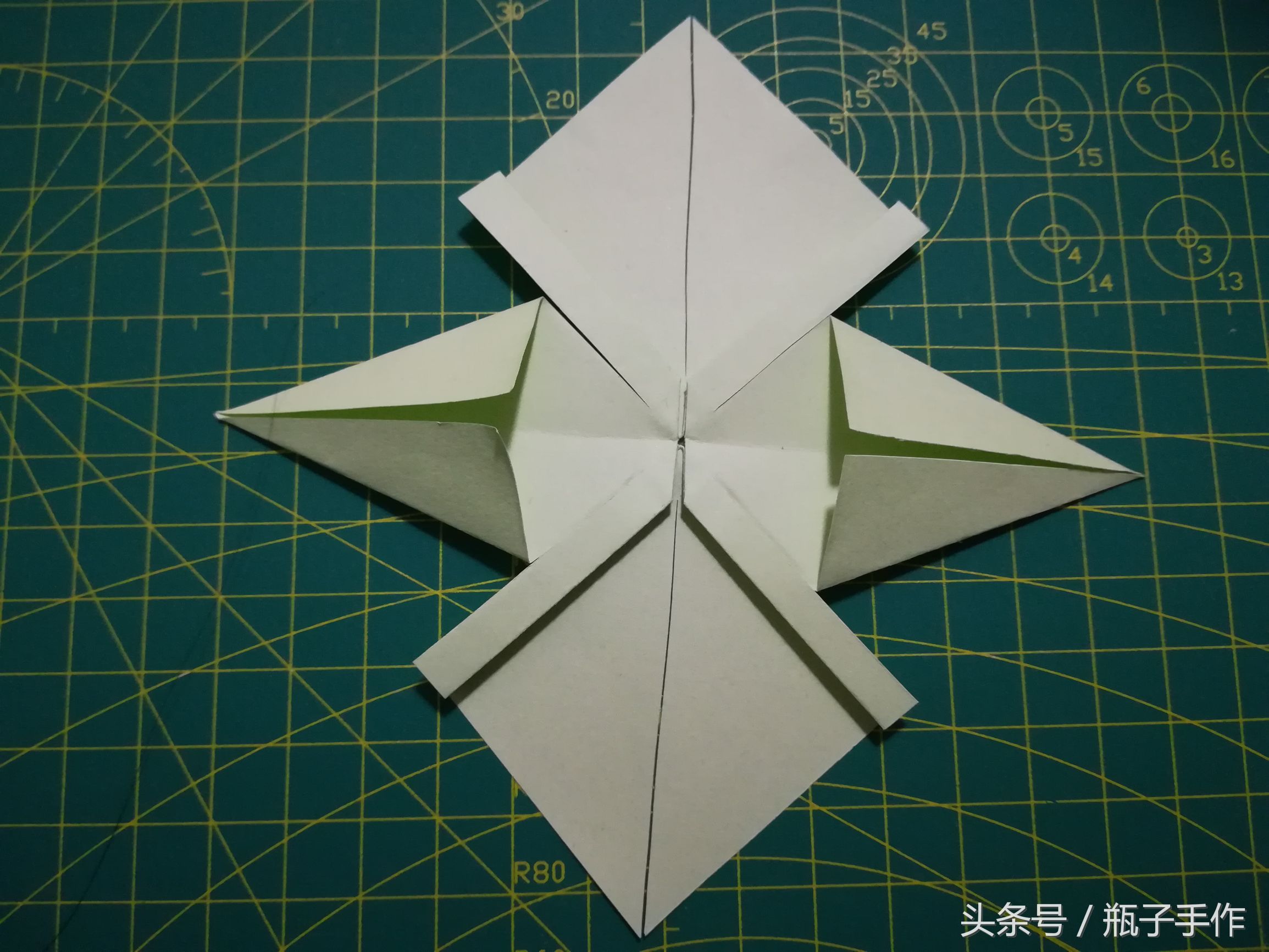 手工diy礼物折纸蝴蝶结,蝴蝶结折纸教程简单不用胶