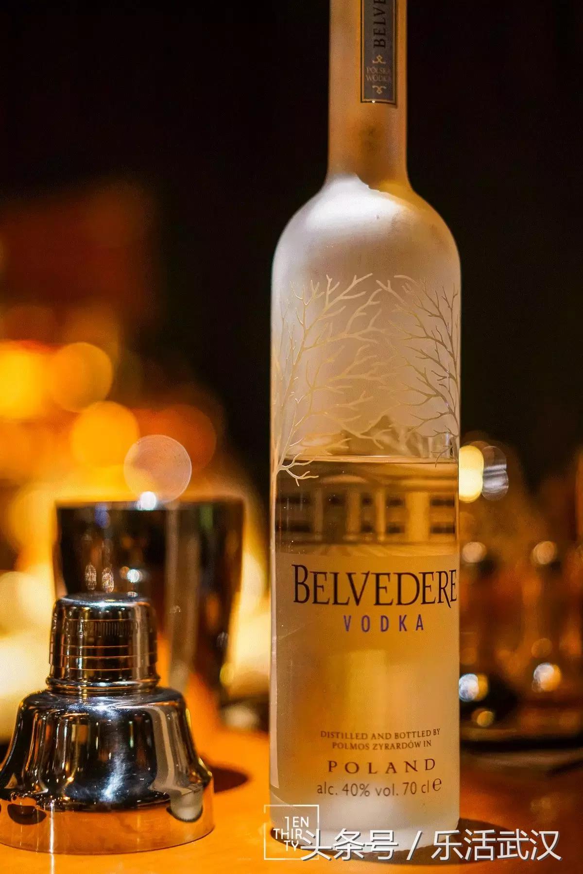 去酒吧点鸡尾酒推荐,去酒吧什么鸡尾酒好喝