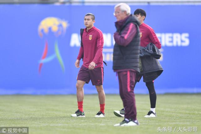 少年只有愁滋味！张玉宁无缘国足委屈哭泣4条足球路全部堵死