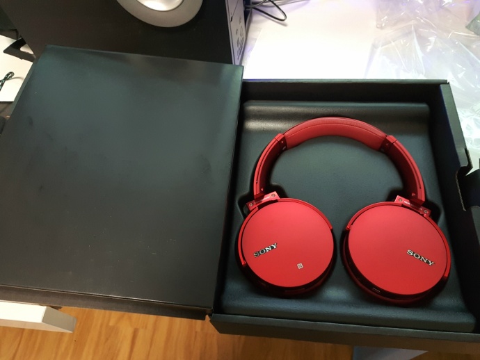 一直想换个完美耳机，今天总算如愿了！