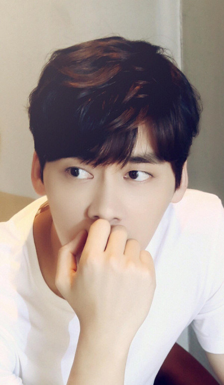 关晓彤李易峰鹿晗,关晓彤鹿晗李易峰春晚你会看吗