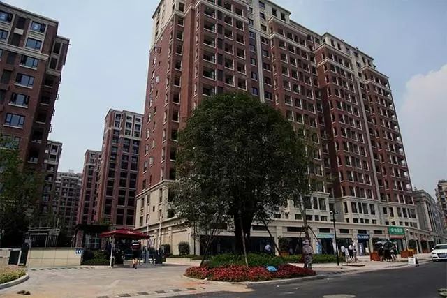 现在的商品房顶楼真的不能买吗,商品房顶楼值得购买吗