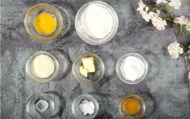 冰镇港式菠萝油 (香港茶餐厅菠萝油是怎样出餐的)